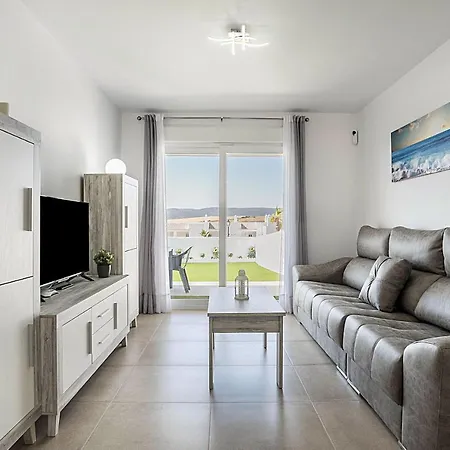 Poniente Apartment *